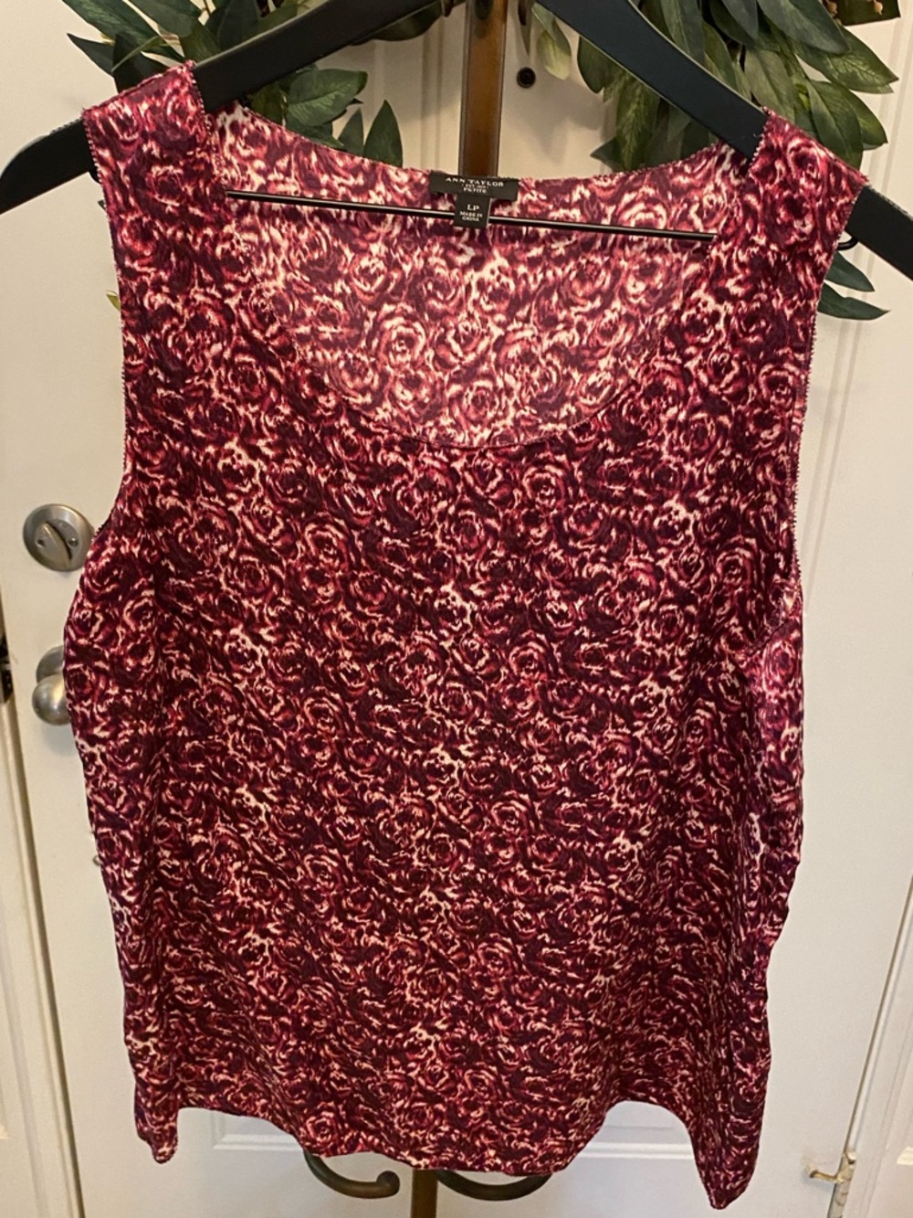Ann Taylor Silk Floral Print Sleeveless Cami Tank Top Shell Top LP